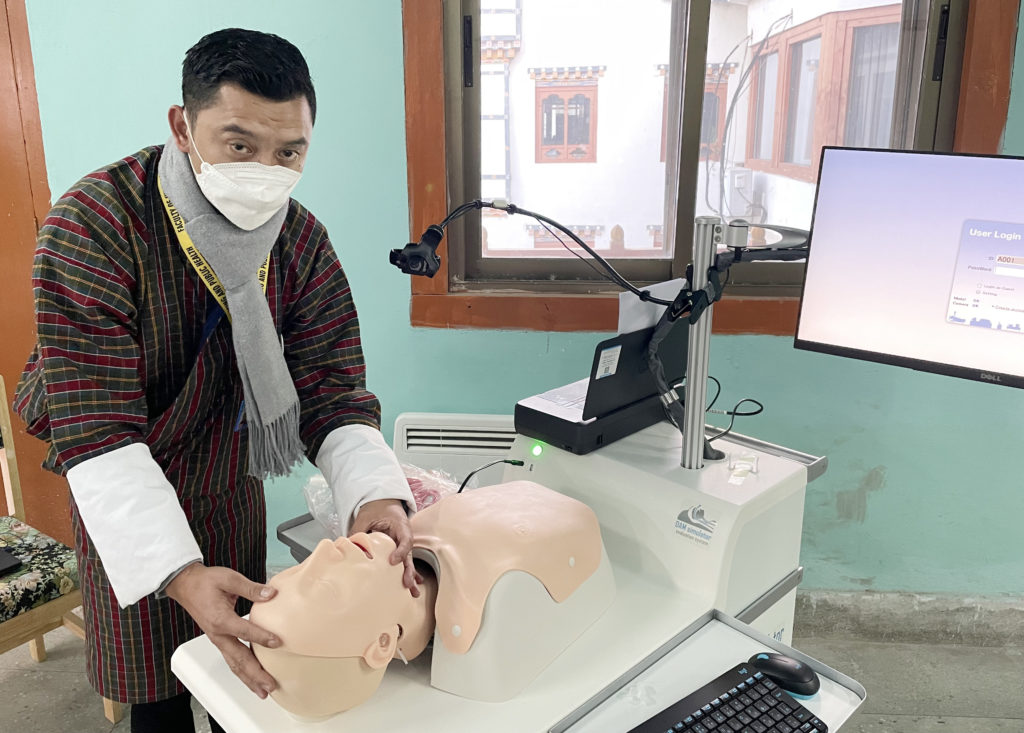 Demonstration of Kyoto Kagaku simulation equipment Khesar Gyalpo University of Medical